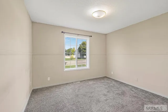 $457,500 | 3832 East Deer Creek, Idaho Falls, ID 83401