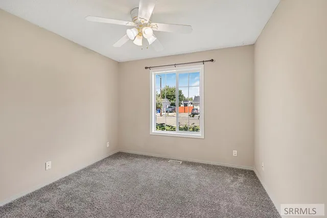 $457,500 | 3832 East Deer Creek, Idaho Falls, ID 83401