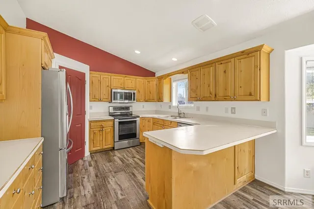 $457,500 | 3832 East Deer Creek, Idaho Falls, ID 83401