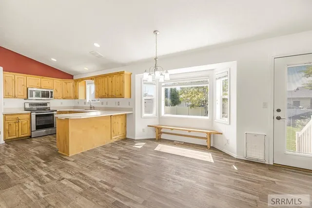 $457,500 | 3832 East Deer Creek, Idaho Falls, ID 83401