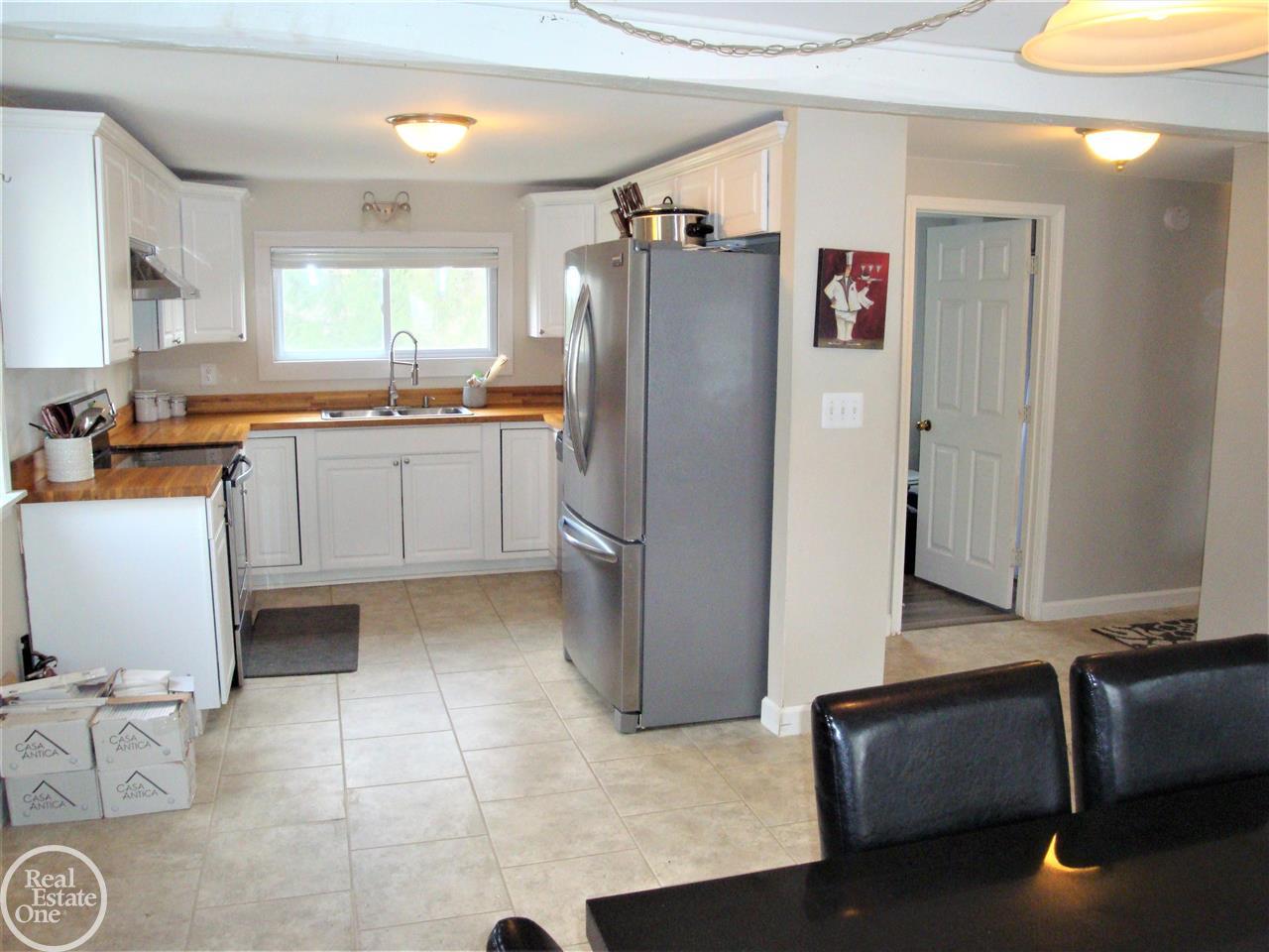 14116 Foley Road Capac, MI 48014 - Photo 7 of 32 50062592-6.JPG