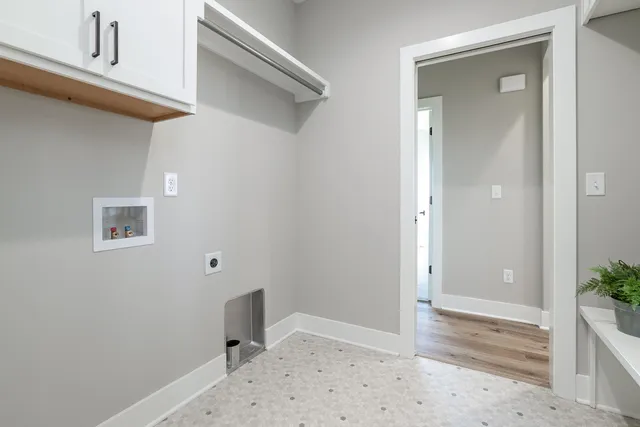 $399,900 | 10517 West Graber Circle, Wichita, KS 67215