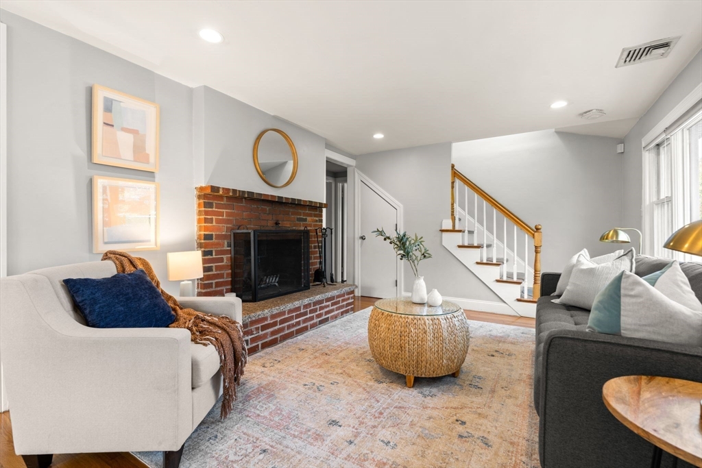 334 Mystic Street Arlington, MA 02474 - Photo 3 of 38