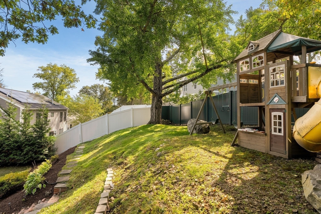 334 Mystic Street Arlington, MA 02474 - Photo 37 of 38