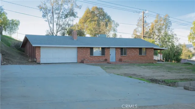 $399,000 | 26371 Steinhoff Avenue, Hemet, CA 92545