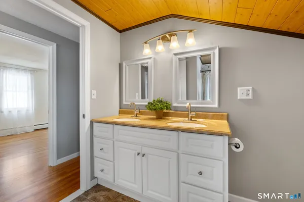 $699,000 | 96 Muddy Brook Road, Ellington, CT 06029