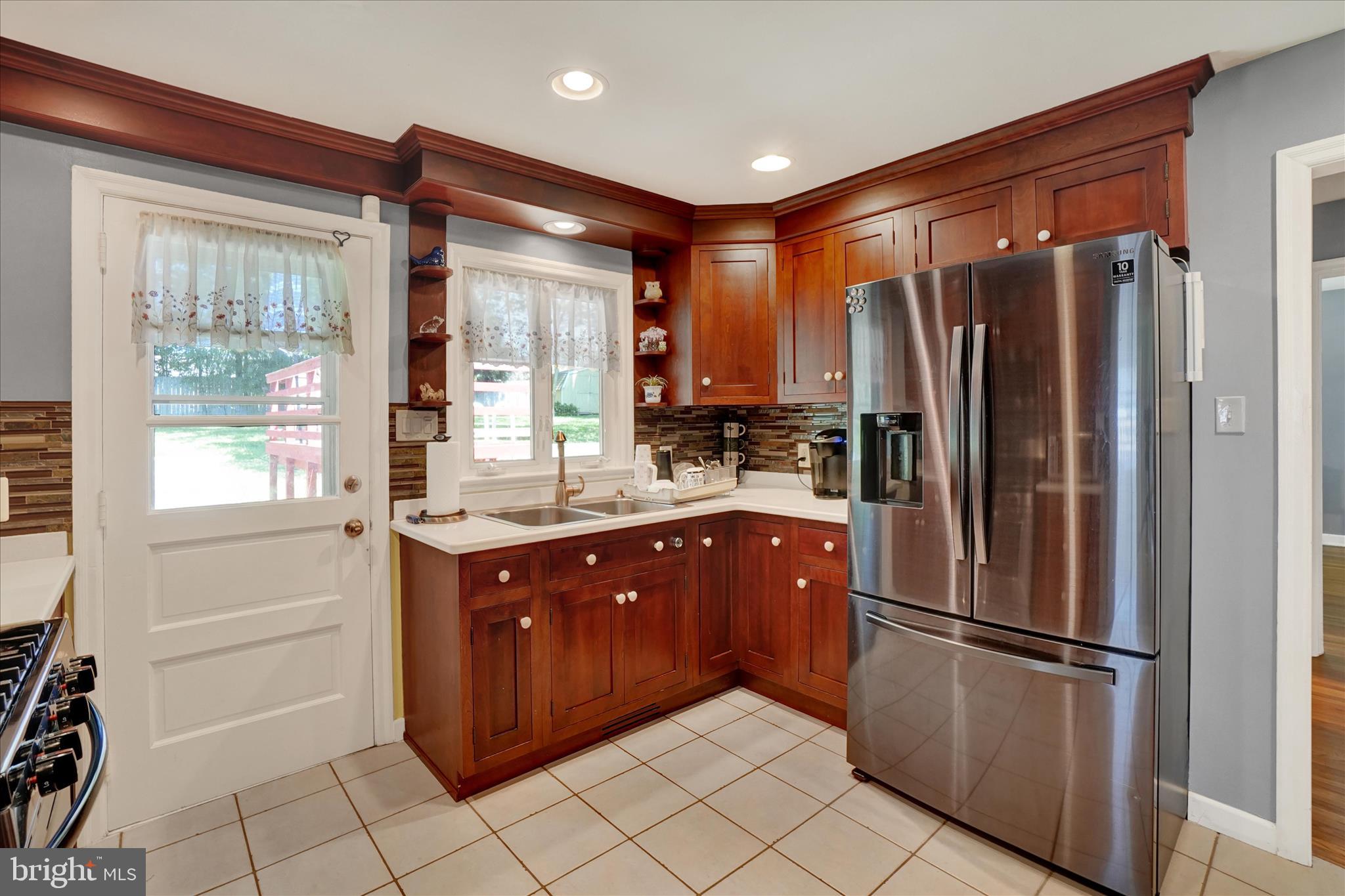 29 Maple Road York, PA 17403 - Photo 10 of 33