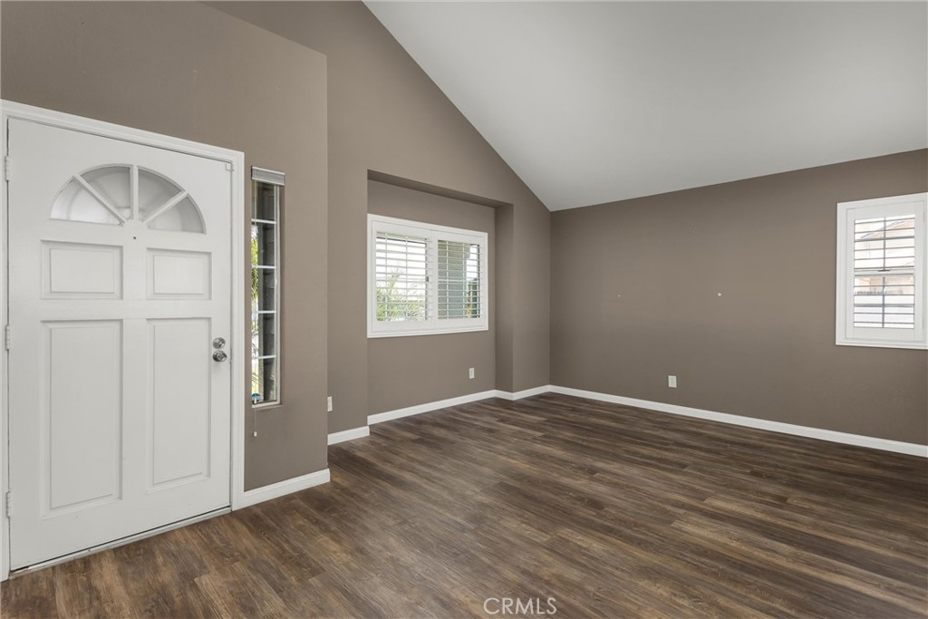 12749 Via Barcelona Road Yucaipa, CA 92399 - Photo 5 of 36