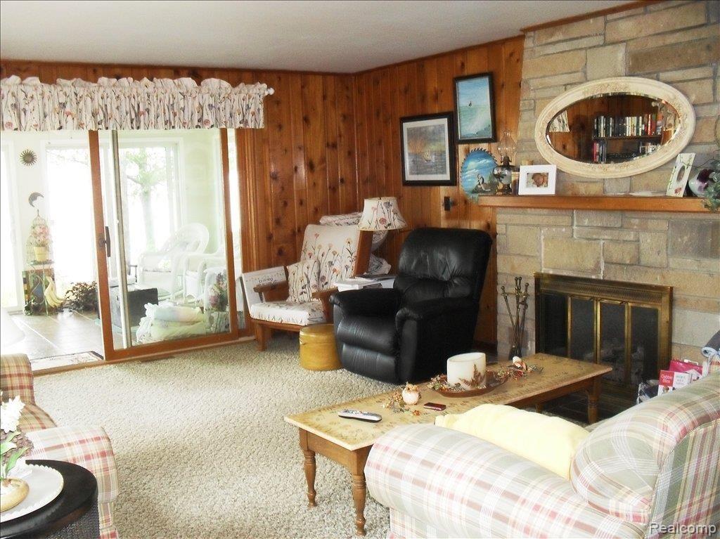 1524 Port Austin Road Port Austin, MI 48467 - Photo 5 of 22 September 27, 2011 021