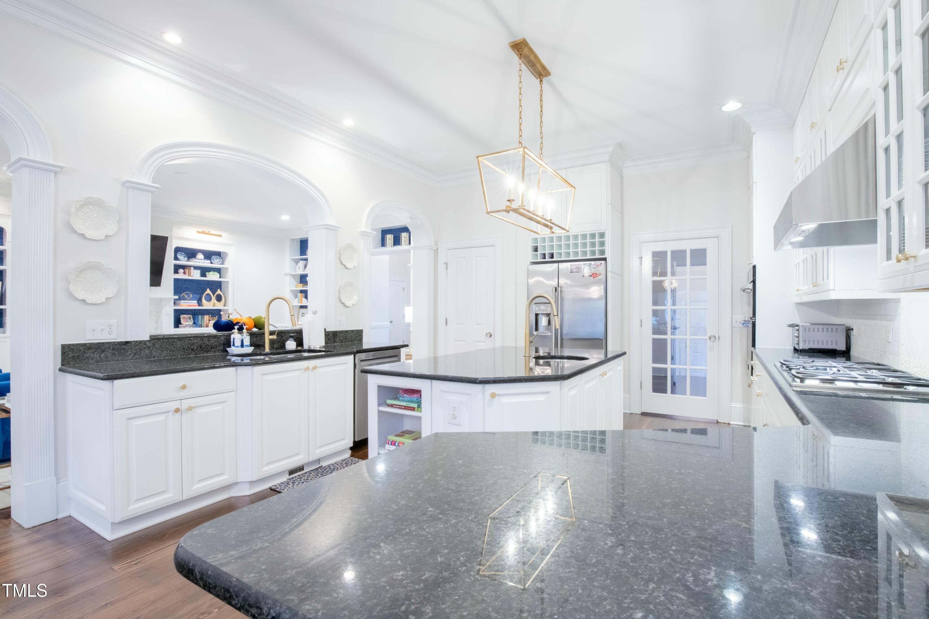 2113 Buckingham Road Raleigh, NC 27607 - Photo 13 of 32 tempImageS9S6xB