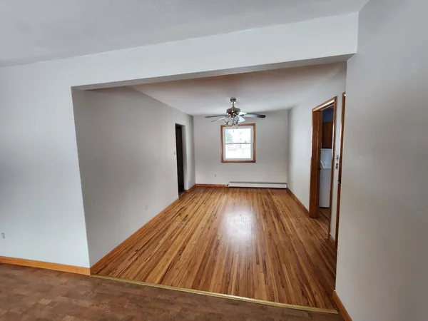 $195,000 | 300 6th Street West, Hector, MN 55342