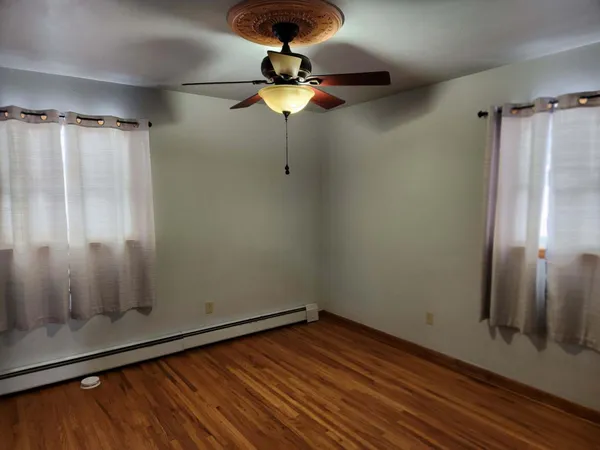 $195,000 | 300 6th Street West, Hector, MN 55342