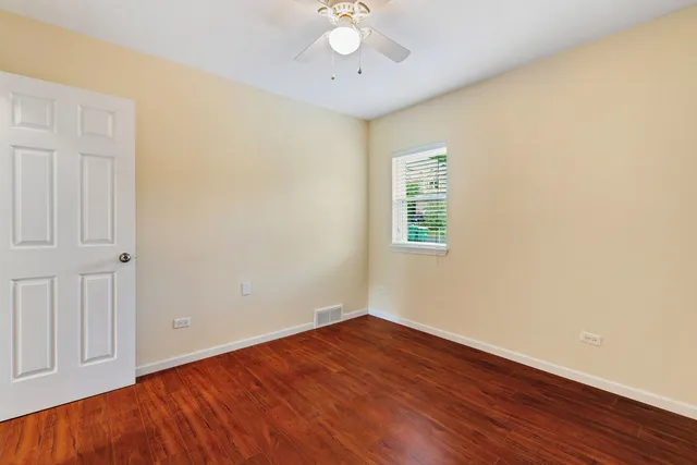 $479,900 | 21625 West Ravine Drive, Lake Zurich, IL 60047