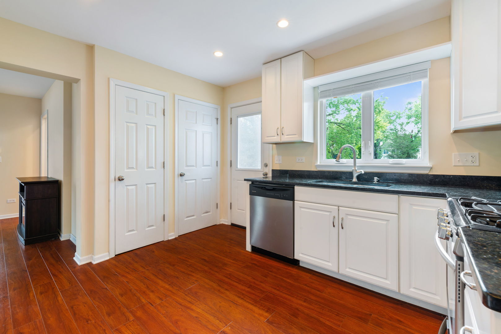 21625 West Ravine Drive Lake Zurich, IL 60047 - Photo 16 of 46