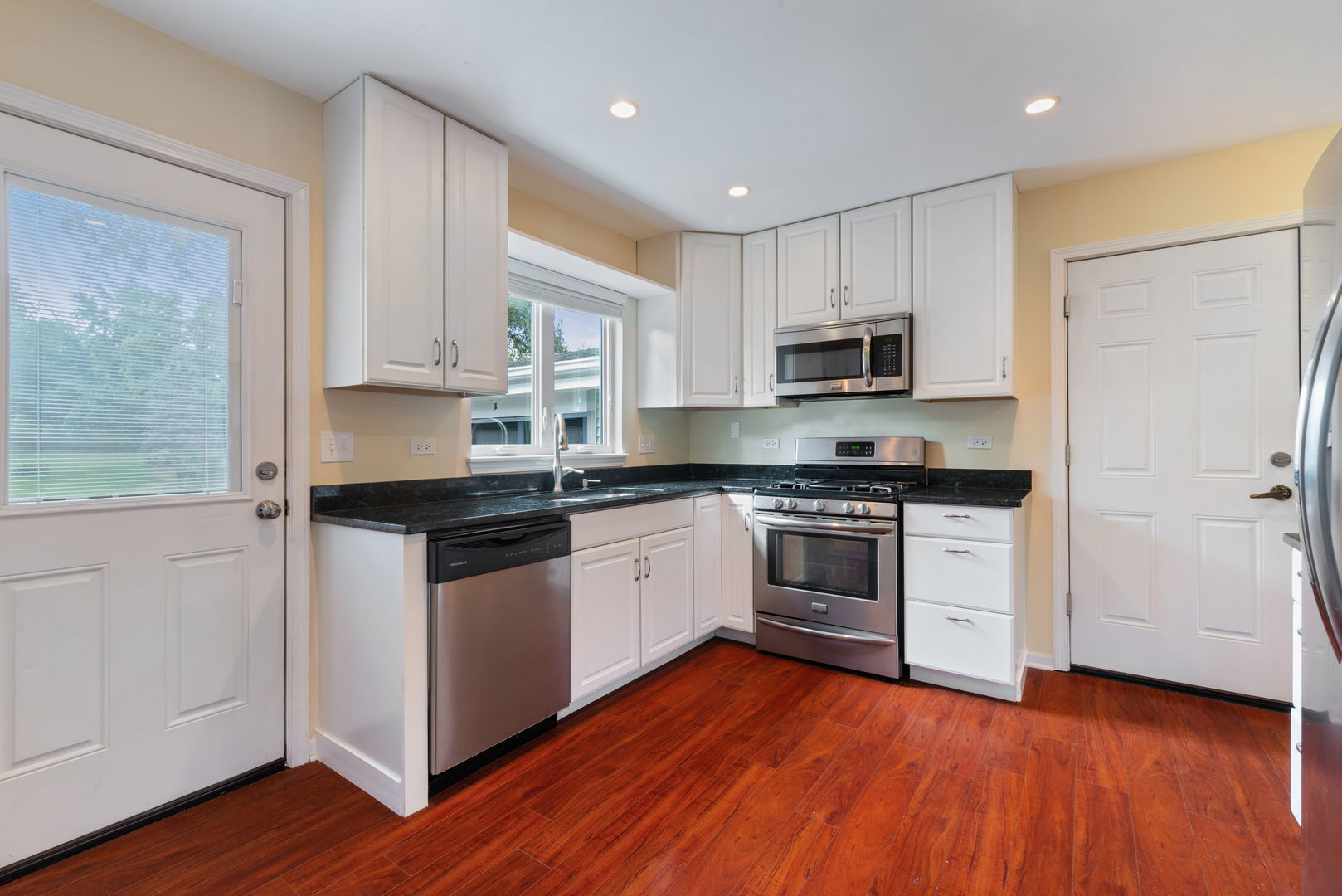 21625 West Ravine Drive Lake Zurich, IL 60047 - Photo 17 of 46