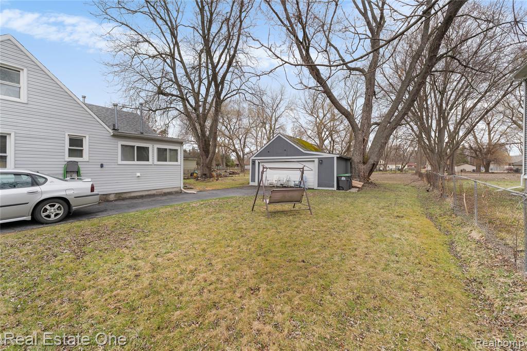 26170 Wick Road Taylor, MI 48180 - Photo 13 of 16
