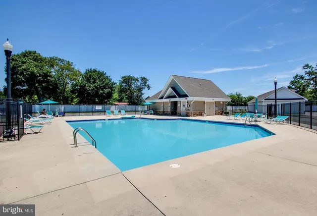 $375,000 | 17432 Slipper Shell Way, Unit 5, Lewes, DE 19958