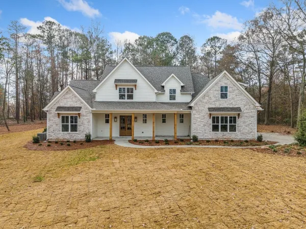 $865,000 | 866 Shady Bluff Trail, Clarksville, TN 37043
