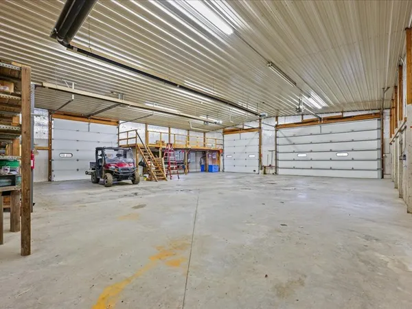 $510,000 | 15742 Moody Road, Oakland, IL 61943