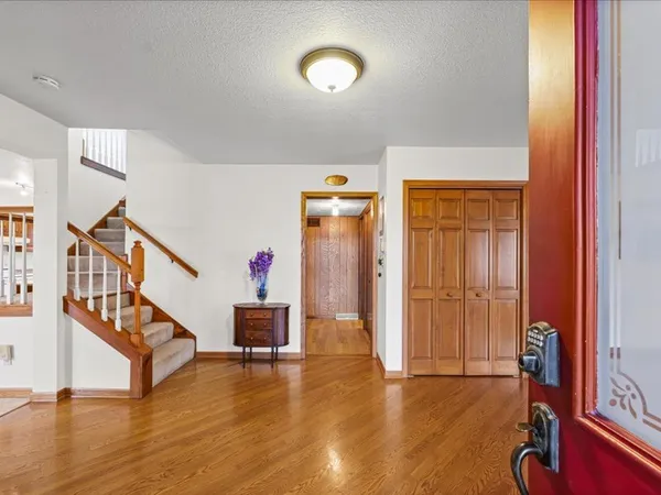 $510,000 | 15742 Moody Road, Oakland, IL 61943