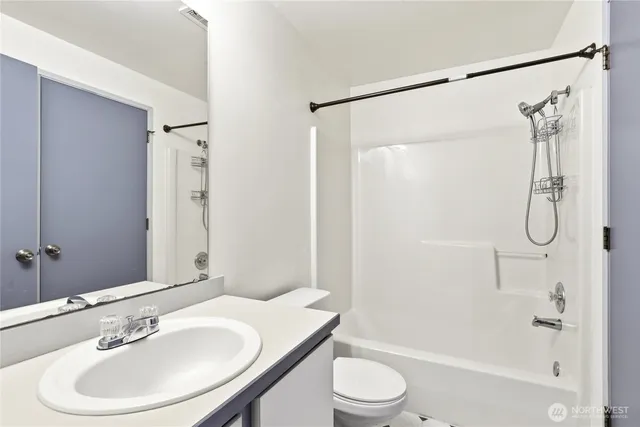 $585,000 | 2800 Pine Road Northeast, Bremerton, WA 98310