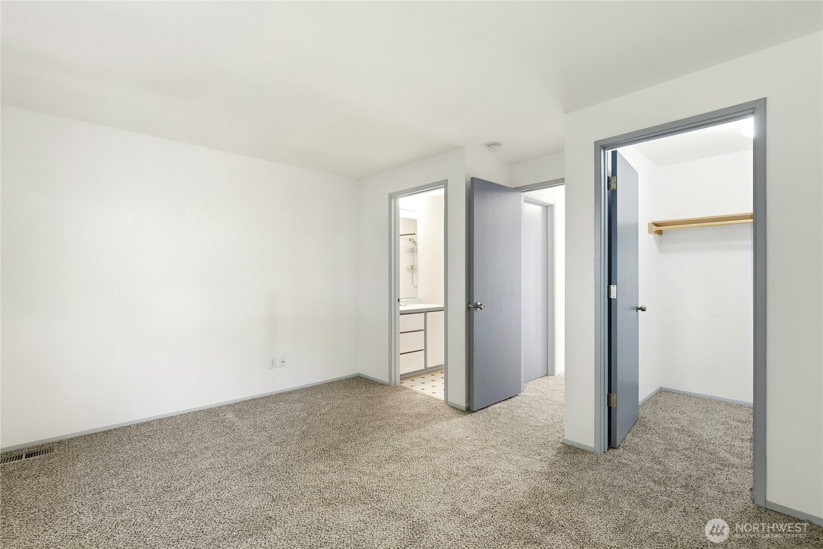2800 Pine Road Northeast Bremerton, WA 98310 - Photo 13 of 38 an empty room with closet and bathroom