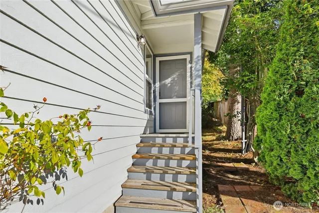 $585,000 | 2800 Pine Road Northeast, Bremerton, WA 98310