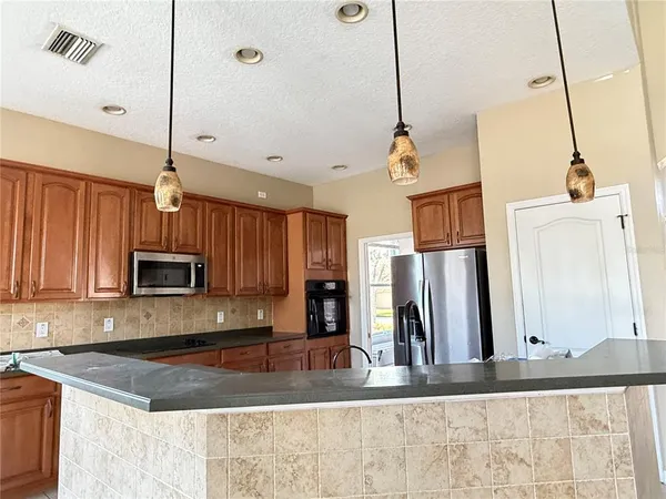 $3,000 | 3816 70th Avenue East, Ellenton, FL 34222