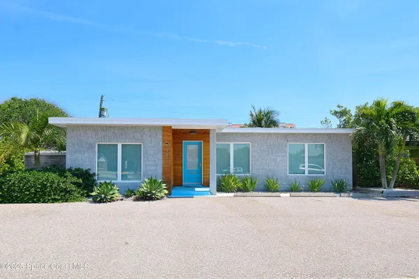 $679,900 | 325 North Orlando Avenue, Cocoa Beach, FL 32931