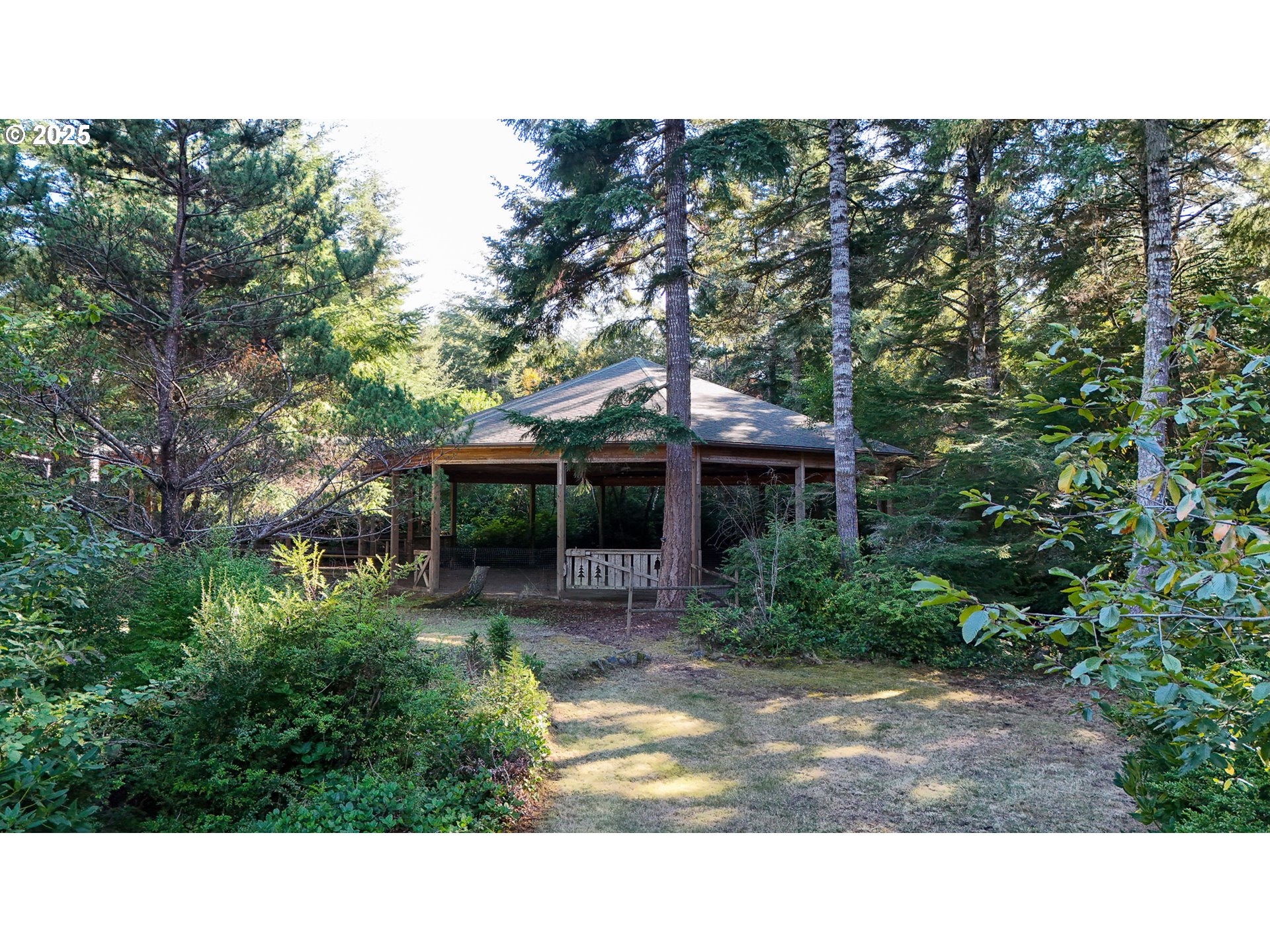 89464 Sunny Loop Lane Bandon, OR 97411 - Photo 46 of 48