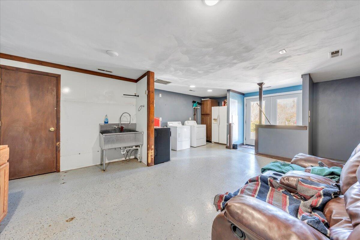 5396 Goodview Road Goodview, VA 24095 - Photo 50 of 108 050-MIB00327