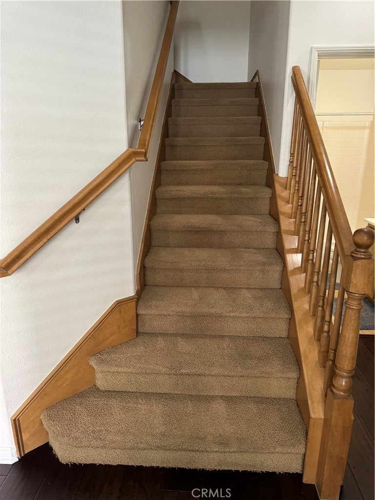 2986 Arbolitos Lane, Unit B Simi Valley, CA 93063 - Photo 11 of 36 a view of entryway