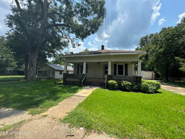 $40,000 | 1004 Van Norman Curve, McComb, MS 39648