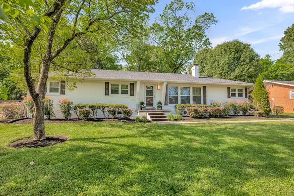 $2,175 | 907 Elliott Drive, Murfreesboro, TN 37129