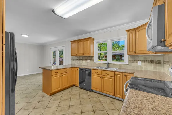 $2,175 | 907 Elliott Drive, Murfreesboro, TN 37129