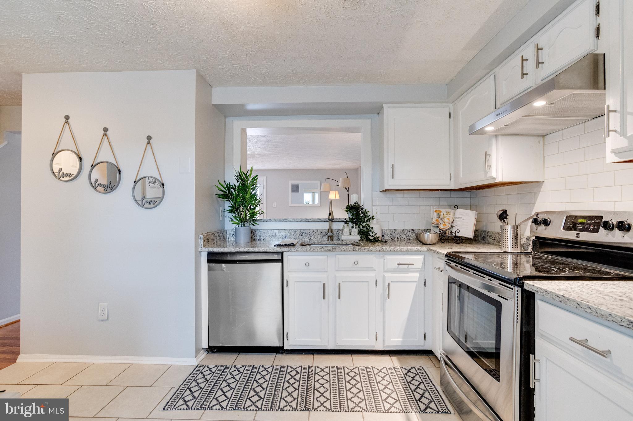 6 Hyacinth Road Parkville, MD 21234 - Photo 11 of 30 Gallery Image 11