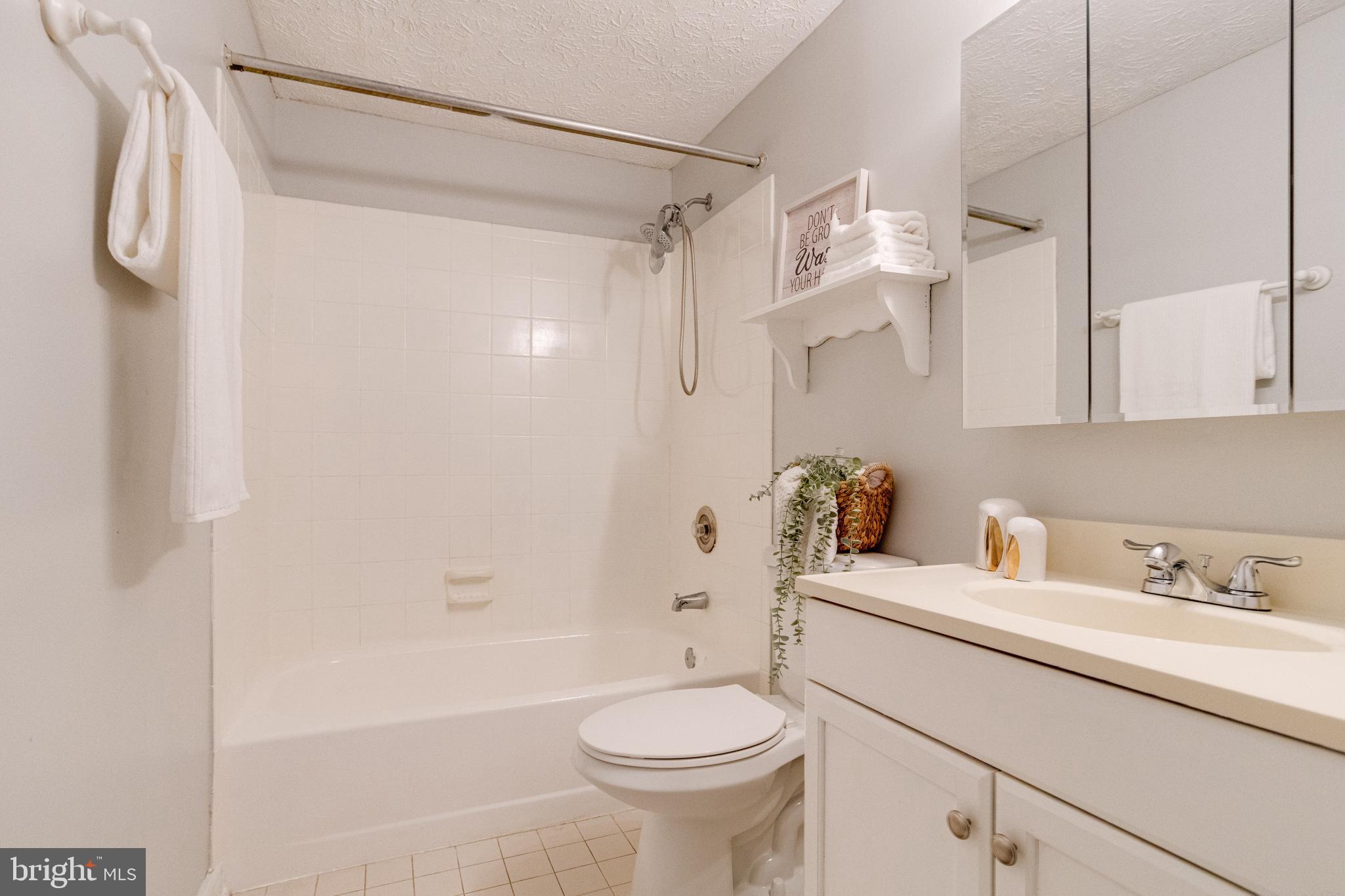 6 Hyacinth Road Parkville, MD 21234 - Photo 16 of 30 Gallery Image 16