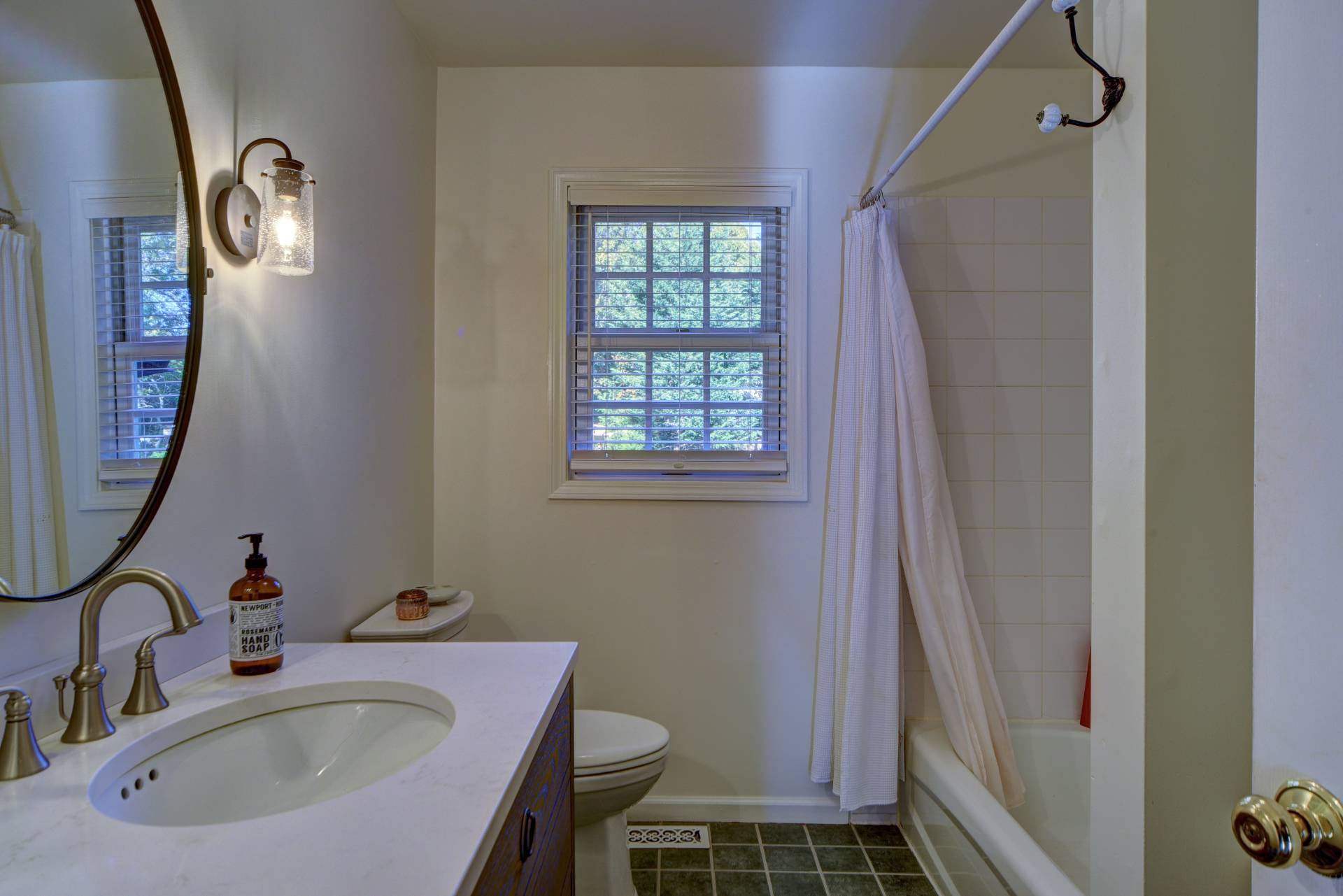 53 Sandra Road East Hampton, NY 11937 - Photo 11 of 19