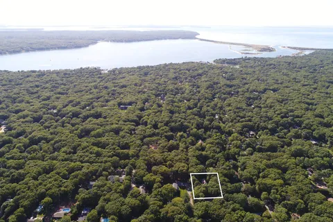 53 Sandra Road, East Hampton, NY 11937