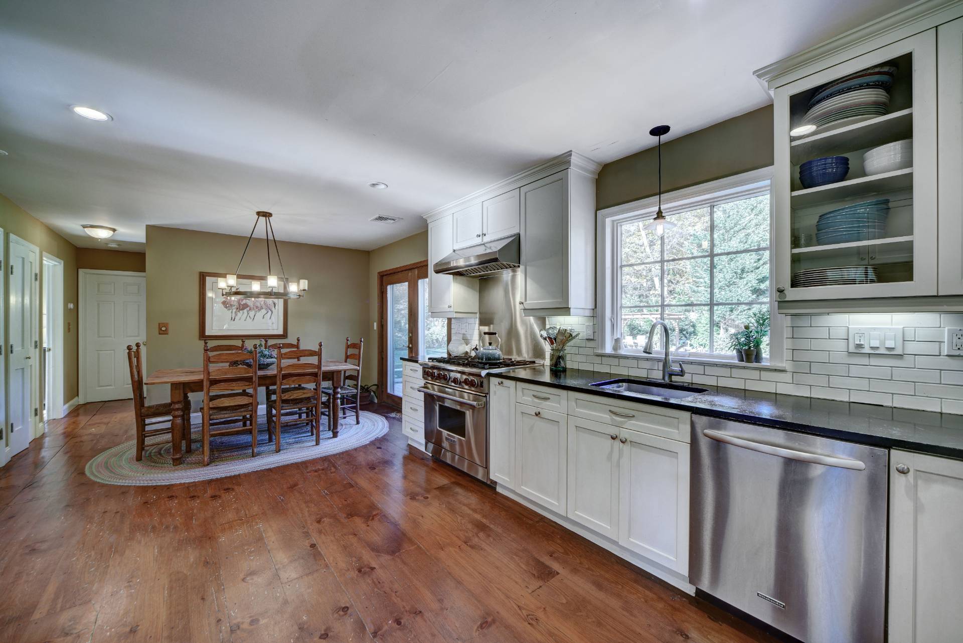 53 Sandra Road East Hampton, NY 11937 - Photo 9 of 19