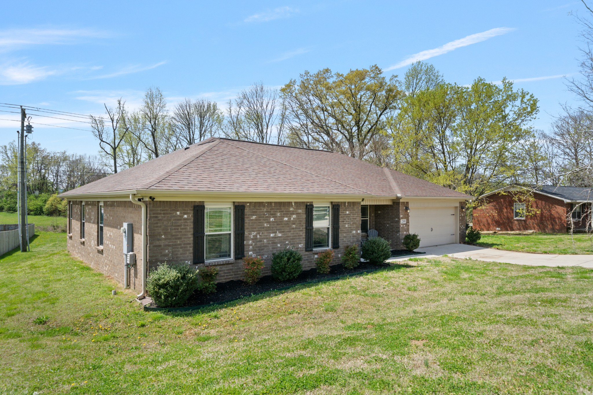 209 East Prospect Road Fayetteville, TN 37334 - Photo 3 of 31