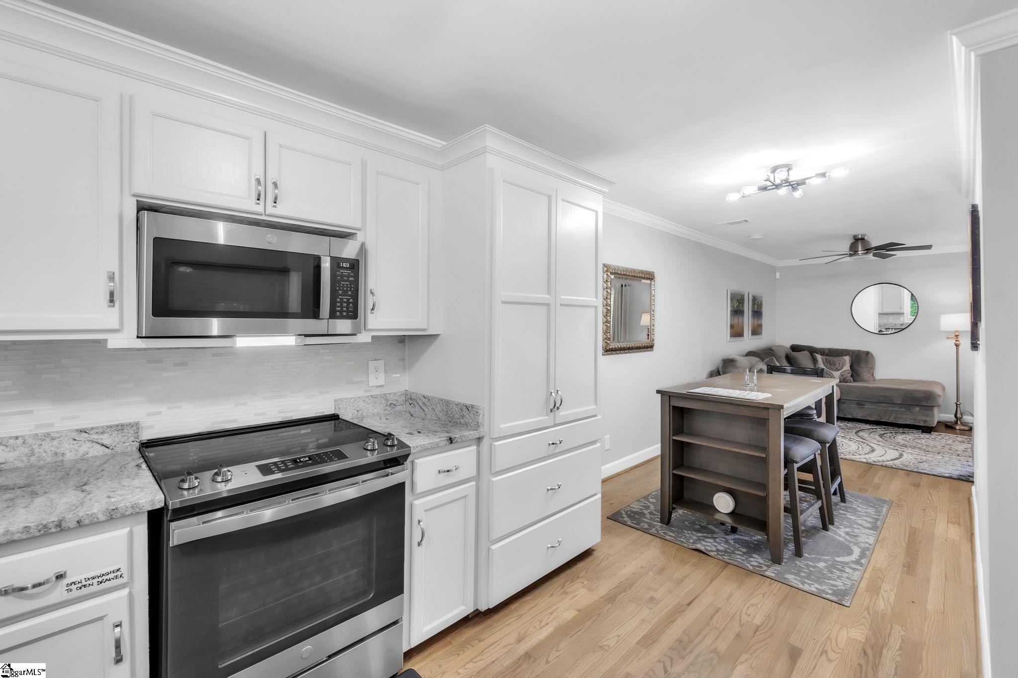 350 Mountain Creek Church Road, Unit 2 Greenville, SC 29609 - Photo 10 of 24