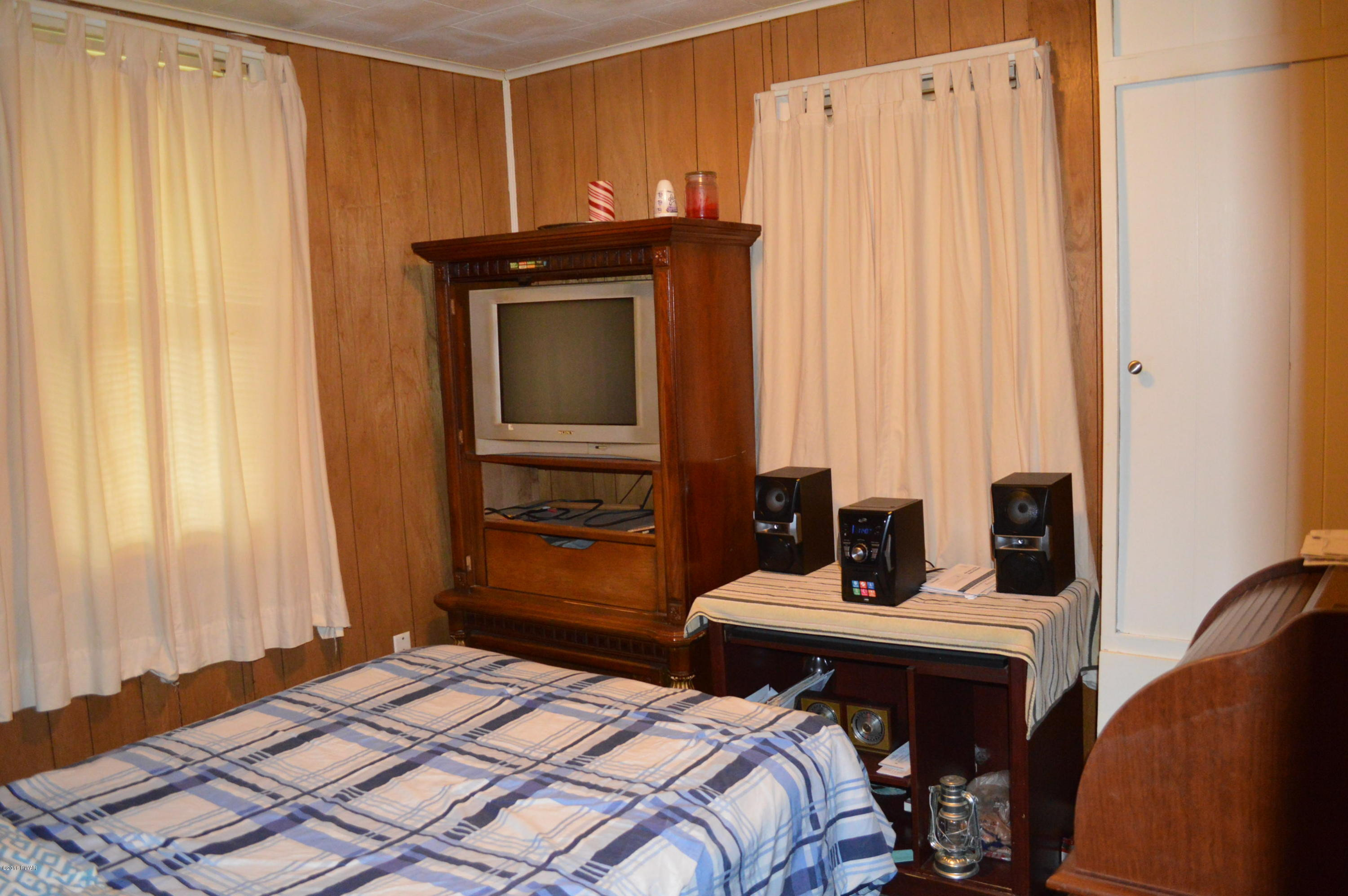 15 Fourth Road Hawley, PA 18428 - Photo 11 of 24