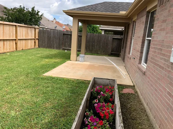 $1,875 | 19615 Hollington Drive, Tomball, TX 77375