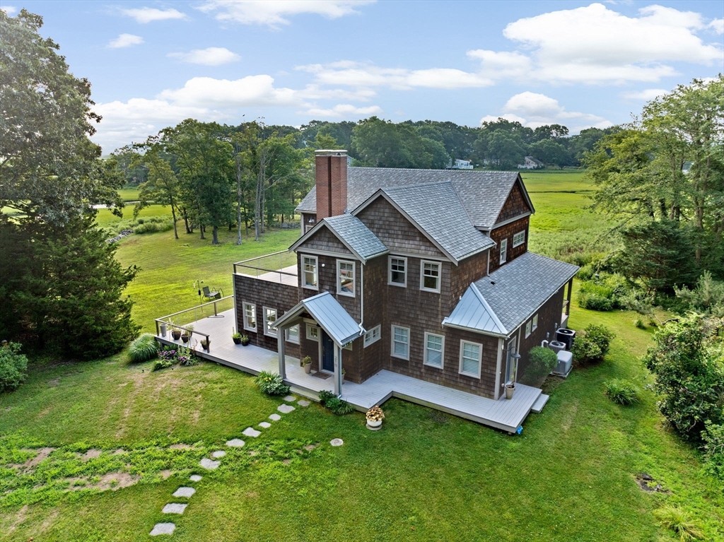 210 Damons Point Road Marshfield, MA 02050 - Photo 3 of 42