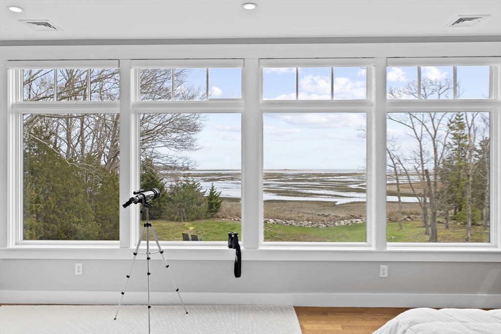 210 Damons Point Road Marshfield, MA 02050 - Photo 36 of 42