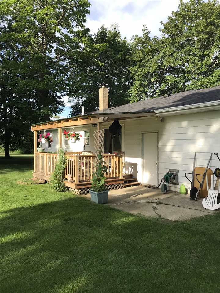11136 North Mission Road Clare, MI 48617 - Photo 2 of 8