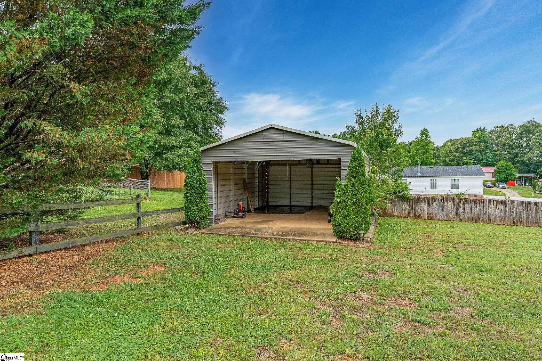 247 Perry Road Greer, SC 29651 - Photo 32 of 41