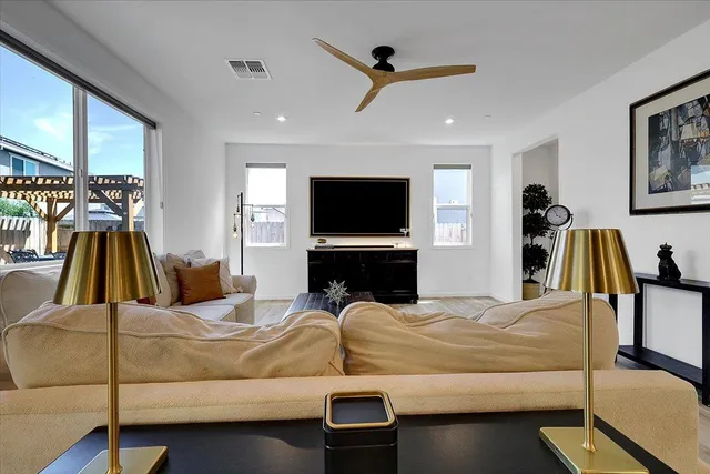 $679,990 | 11962 Granzella Way, Rancho Cordova, CA 95742