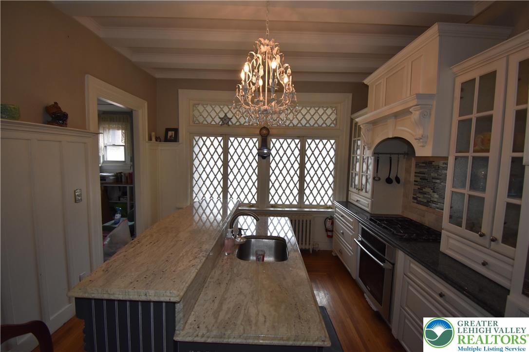 134 North 3rd Street Easton, PA 18042 - Photo 9 of 38 a view of a livingroom with furniture window